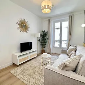 https://opera-unique-studio-in-the-heart-of.fr-paris.fr